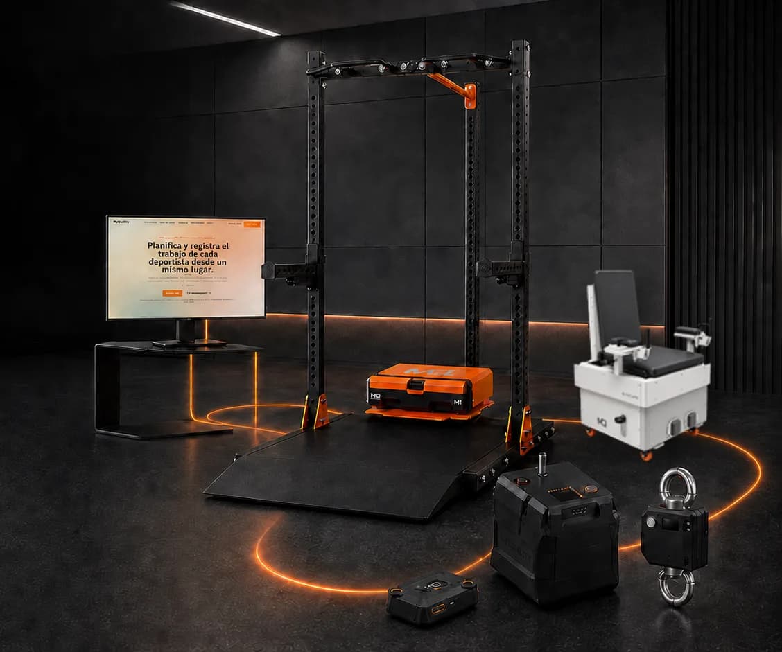 Sistema MYO-M1, silla QUALITY-CARE, sensores MyoQuality y la plataforma MQ+ conectados en un mismo espacio de trabajo.
